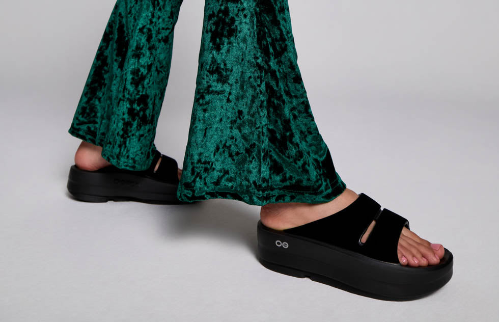 1113POSH OOmega OOahh Ltd Black Posh - Women's