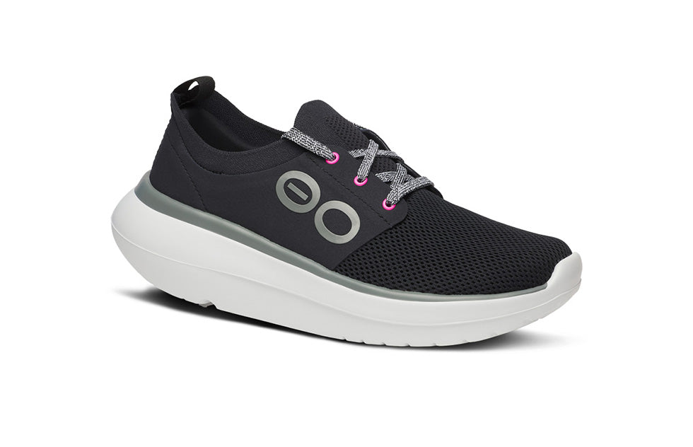 5077WHTBLK OOmy Stride White Black - Women's