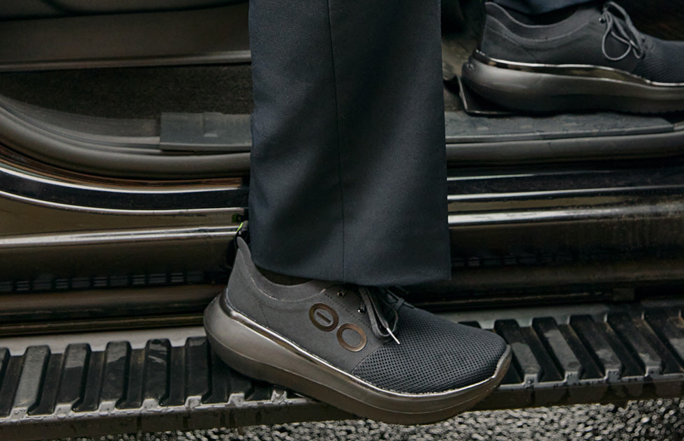 5087BLACK OOmy Stride Black - Men's